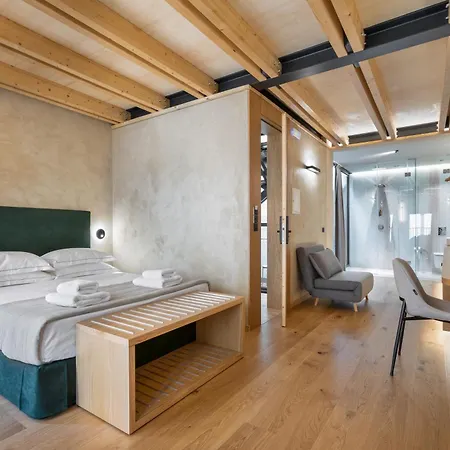 Poem Apartment
